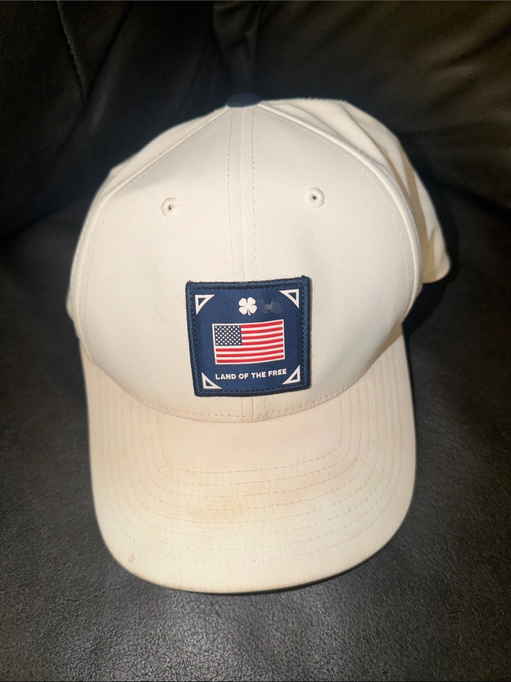 Black clover Men's White 'Land of the Free' Baseball Cap